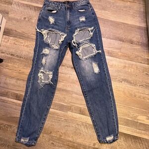 Missguided Riot High Rise Mom Jeans‎ Distressed Blue Denim Size 6